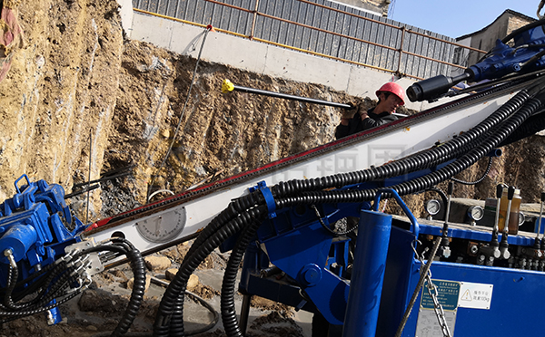 中空錨桿注漿不飽滿(mǎn)