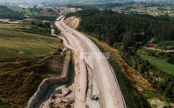 鐵路汛期邊坡垮塌治理