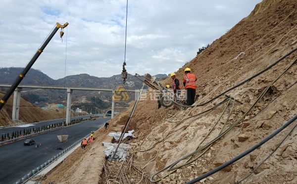 高速公路邊坡防護工程施工