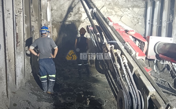 攻克軟巖巷道大變形,揭秘支護失效與自鉆式錨桿創(chuàng)新方案